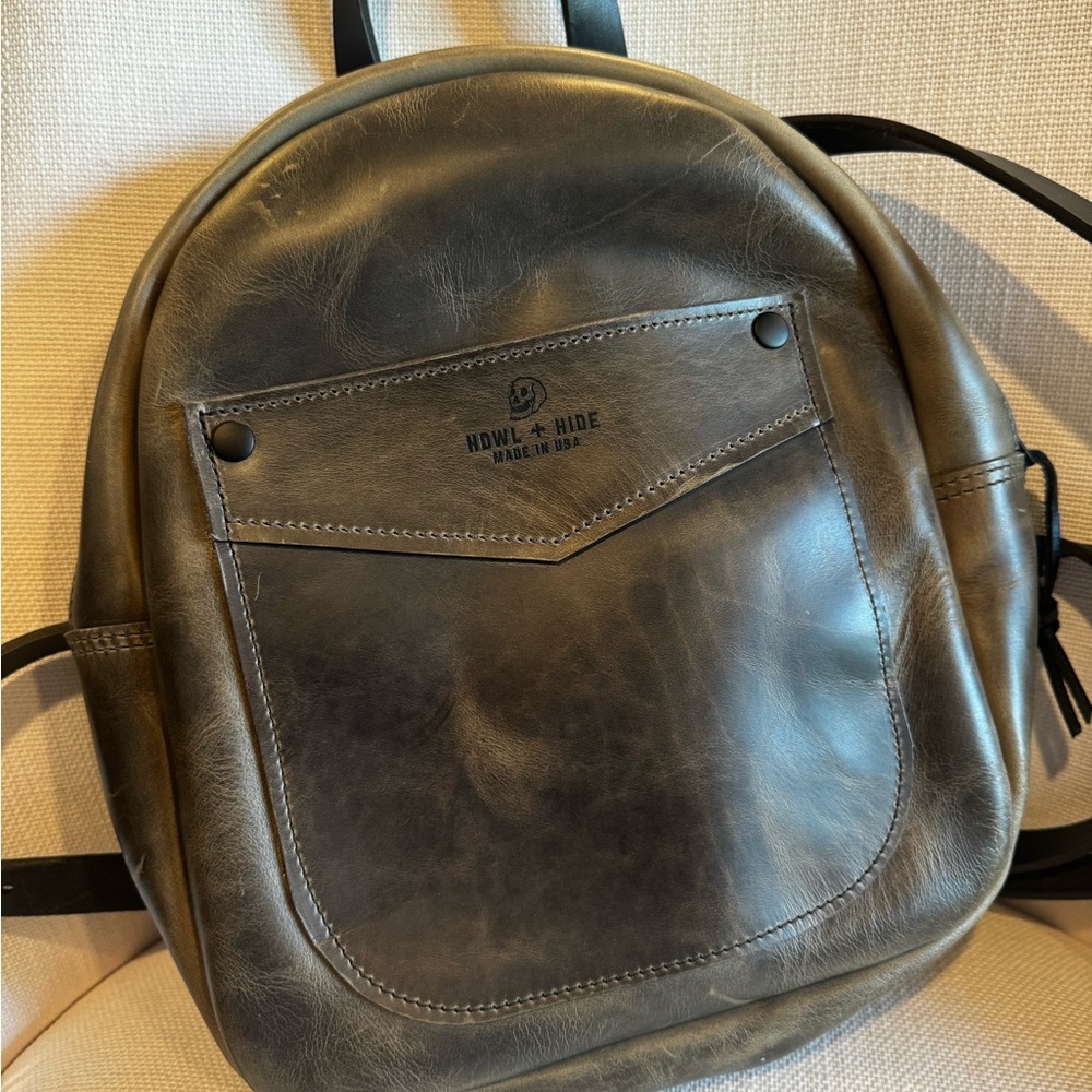 Howl & Hide Mini Laurel Grey Leather Backpack